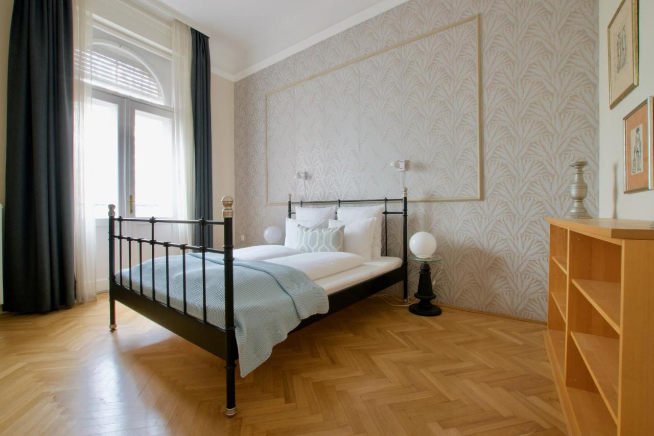 Standard Apartment By Hi5 - Kecskemeti Street Suite Будапеща Екстериор снимка