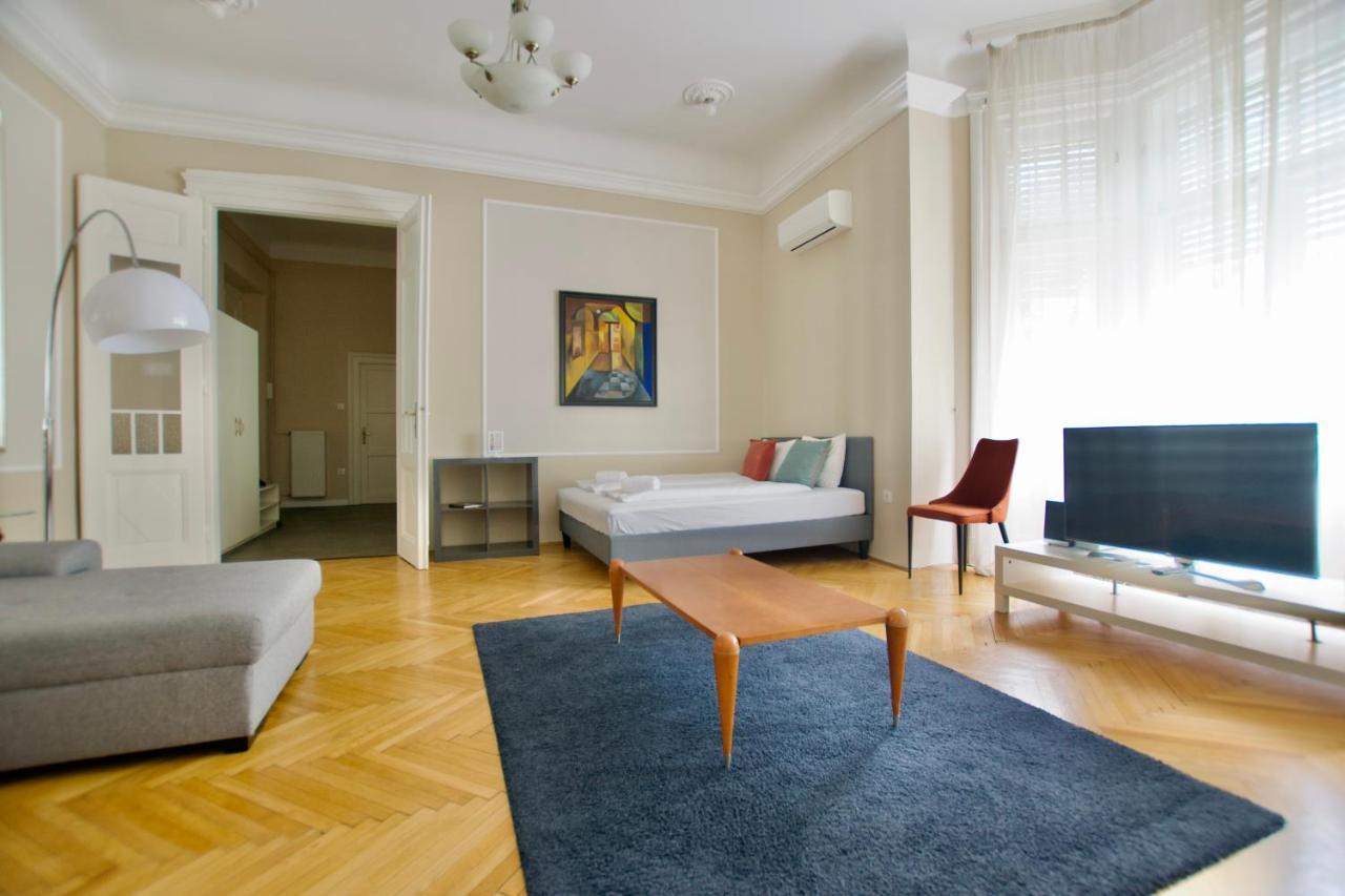 Standard Apartment By Hi5 - Kecskemeti Street Suite Будапеща Екстериор снимка